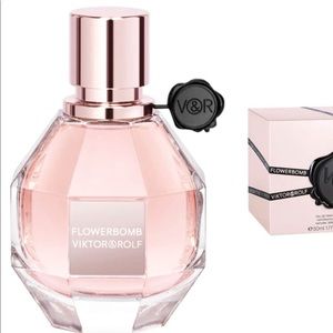 NEW! VIKTOR&ROLF Flowerbomb Eau de Parfum Spray
